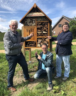 v.l.n.r.: Karl-Heinz Gebauer, Willi van Beek und Karin Wilhelm